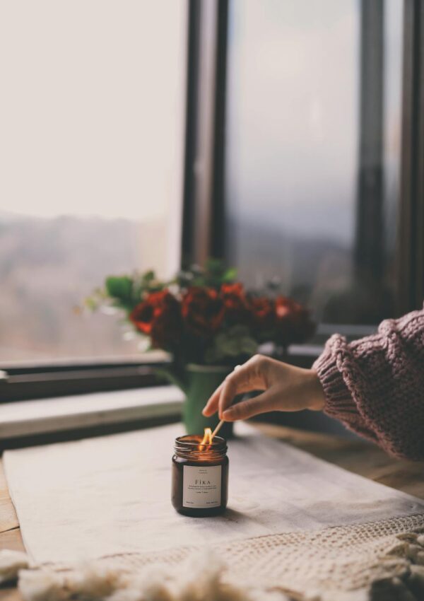 Release and Receive: How to Master the Power of Letting Go in Manifestation