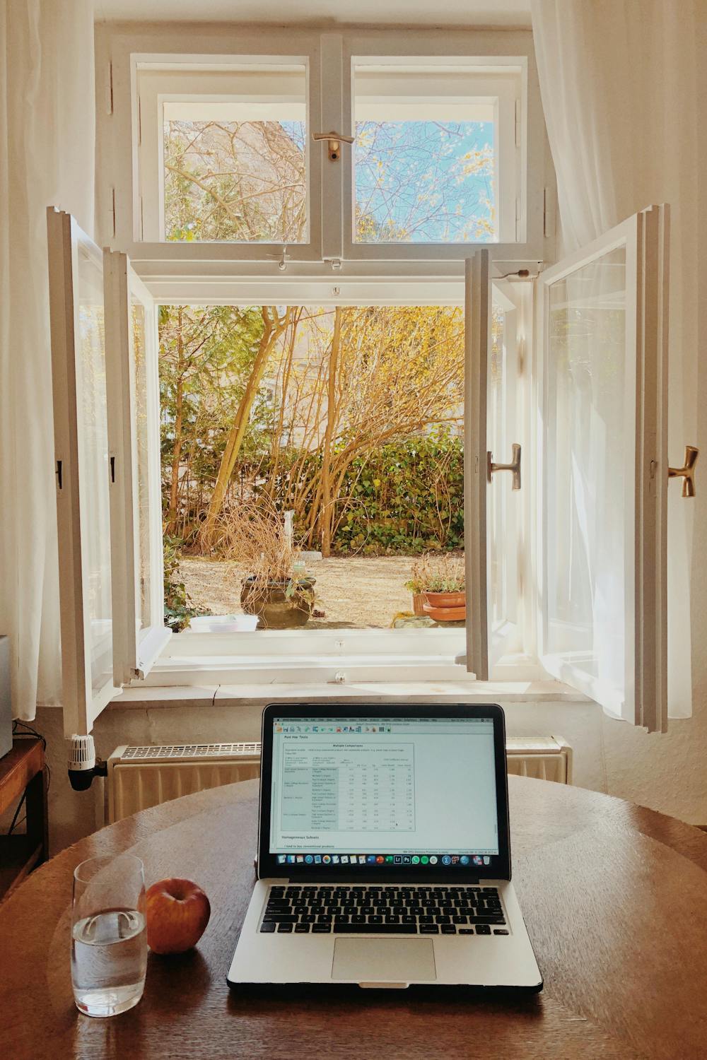 How to Become a (Successful) Entrepreneur: A Step-by-Step Guide